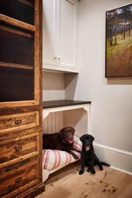 4 Awesome Built In Sleeping Areas For Dogs You Have To See To Believe